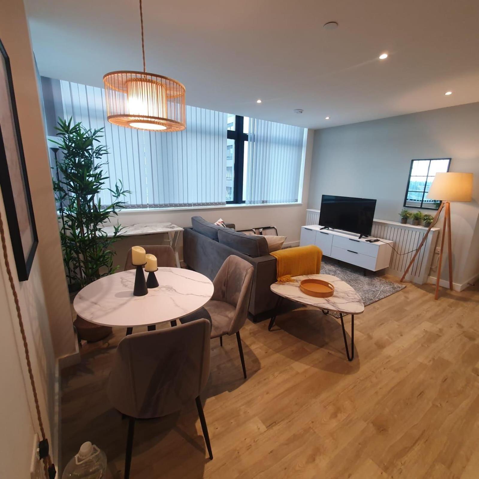Lovely 1 Bed Apartment - Old Trafford Manchester Exterior photo